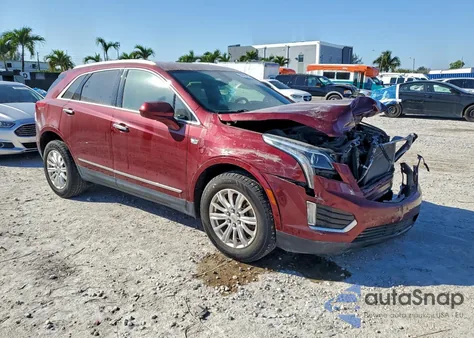 2017 Cadillac Xt5 z USA, uszkodzony, nr VIN 1GYKNARS5HZ107549